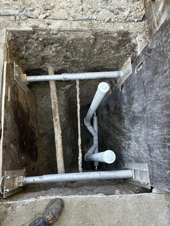 Experienced plumber completing Gas Line Repair work in Lyndhurst